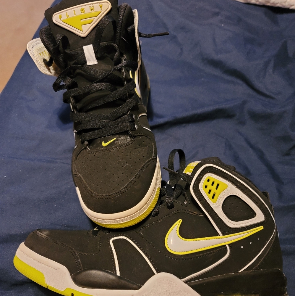 Nike flight falcons